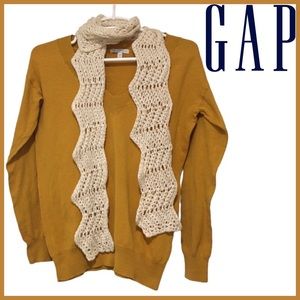 GAP 10% Cashmere Sweater - Gold, V-neck, Lightweight, Spring, Small